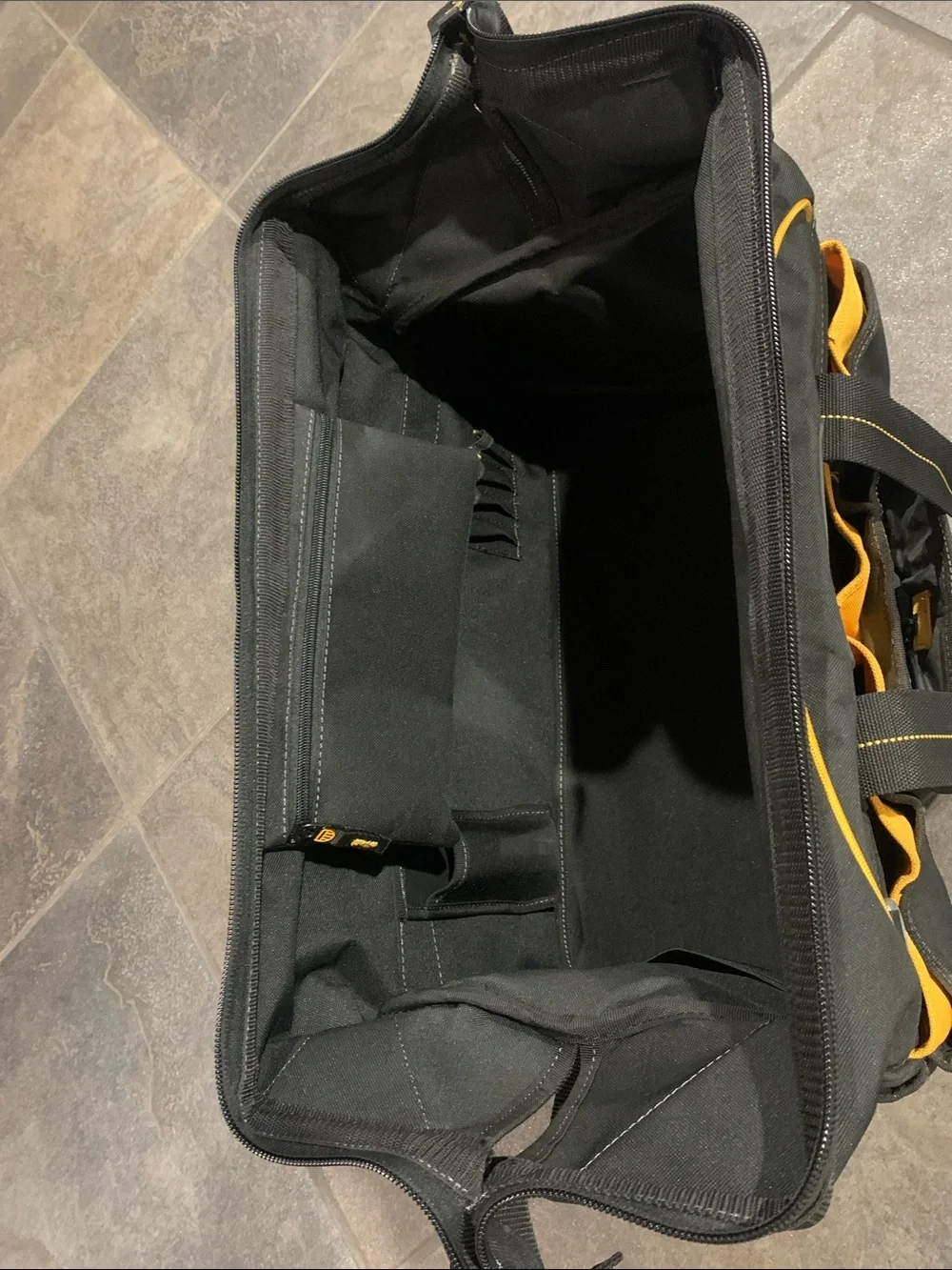 Dewalt Contractor Tool Bag